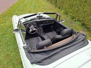 Afbeelding 8/19 van MG MGB (1978)