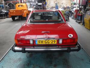 Imagen 48/48 de Mercedes-Benz 380 SL (1985)