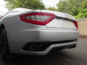 Image 17/98 de Maserati GranTurismo 4.2 (2009)