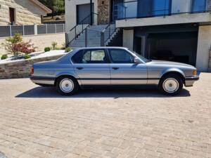 Image 28/40 of BMW 750iL (1989)