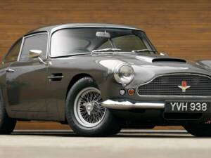 Image 6/50 of Aston Martin DB 4 (1962)