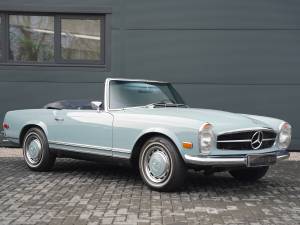 Immagine 1/50 di Mercedes-Benz 280 SL (1968)