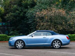 Bild 39/50 von Bentley Continental GTC (2007)