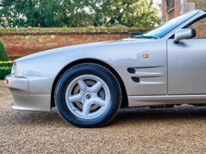 Image 19/23 of Aston Martin Virage Volante (1994)