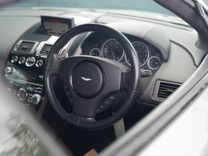 Bild 12/50 von Aston Martin V12 Vantage S (2014)