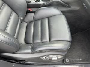 Bild 29/63 von Porsche Cayenne Turbo (2010)