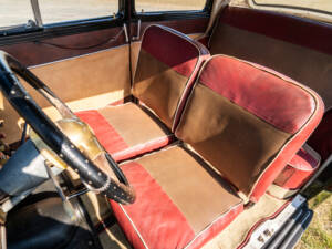 Image 18/35 of SIMCA 8 - 1200 (1951)