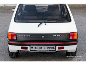 Image 15/23 of Peugeot 205 GTi 1.6 (1987)