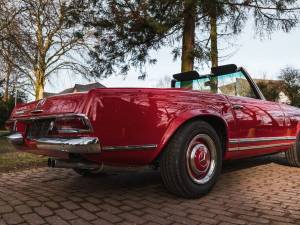 Imagen 9/50 de Mercedes-Benz 230 SL (1966)