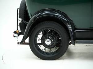 Image 14/15 of Ford Model A Tudor Sedan (1930)