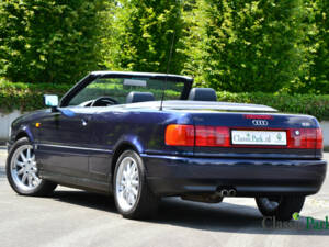 Immagine 16/50 di Audi Cabriolet 2.6 (1997)