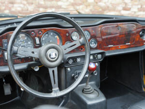 Immagine 36/50 di Triumph TR 6 (1971)