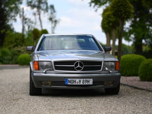 Image 2/17 of Mercedes-Benz 560 SEC (1989)