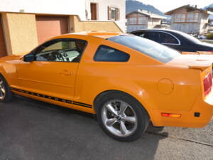 Immagine 18/18 di Ford Mustang V6 (2006)