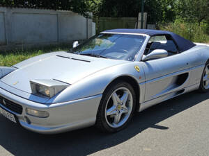 Image 7/8 of Ferrari F 355 Spider (1999)
