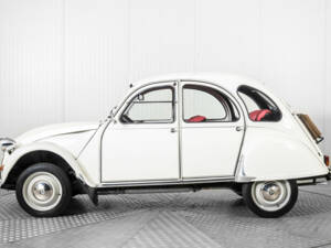 Image 9/50 de Citroën 2 CV 6 (1987)