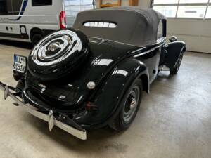 Image 7/40 of Citroën Traction Avant 11 BL (1951)