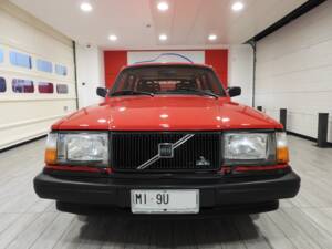 Imagen 2/15 de Volvo 240 Polar (1991)