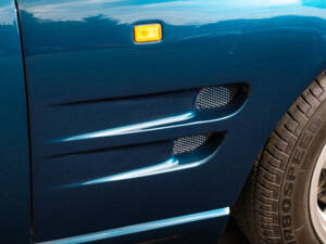 Image 33/36 de Aston Martin Virage Volante (1995)