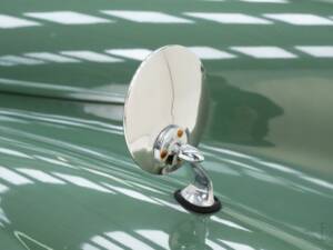 Image 15/15 of Morris Minor 1000 Traveller (1962)