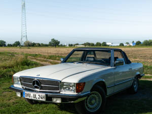 Immagine 4/42 di Mercedes-Benz 380 SL (1981)