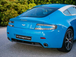 Imagen 9/31 de Aston Martin V8 Vantage (2011)