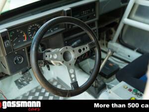 Image 11/15 of Alfa Romeo 75 3.0 V6 QV (1988)