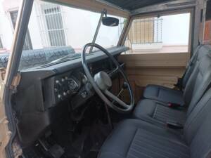Bild 11/27 von Land Rover 88 (1978)