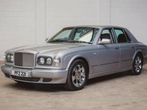 Image 1/8 de Bentley Arnage Red Label (2000)