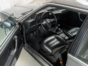Immagine 8/32 di BMW 635 CSi (1985)