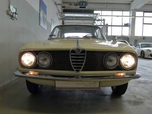 Image 20/44 of Alfa Romeo 2000 Sprint (1961)