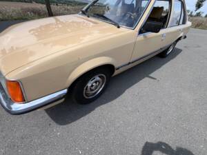 Immagine 23/39 di Opel Commodore 2,5 S (1981)