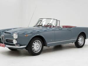 Bild 1/15 von Alfa Romeo 2600 Spider (1965)