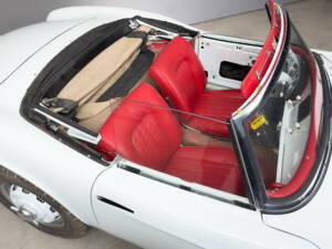 Image 27/50 of BMW 507 (1957)