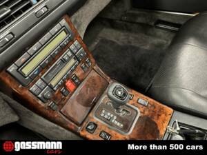 Imagen 13/15 de Mercedes-Benz SL 500 (1997)