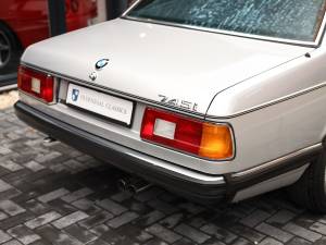 Bild 19/71 von BMW 745i (1986)