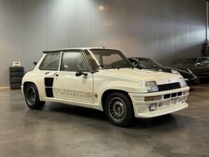 Image 2/28 de Renault R 5 Turbo 2 (1984)