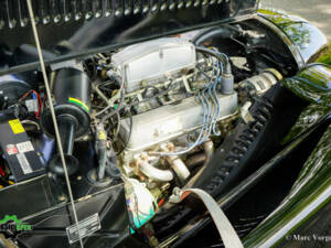 Image 19/54 of Morgan Plus 8 (1992)