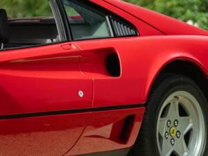 Image 21/50 of Ferrari 208 GTB Turbo (1987)