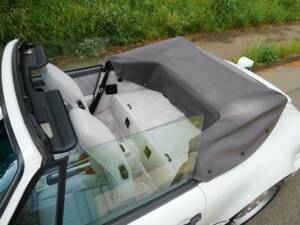 Bild 8/45 von Porsche 911 Carrera 2 (1993)