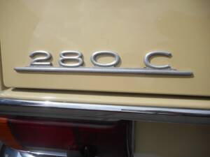 Image 18/20 de Mercedes-Benz 280 C (1973)