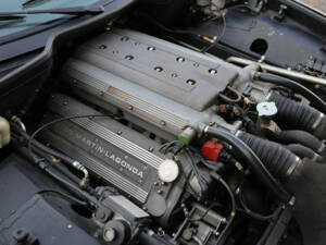 Image 41/44 of Aston Martin Virage Volante (1993)