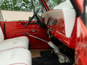 Bild 31/50 von Ebro Jeepster Commando C-101 (1976)