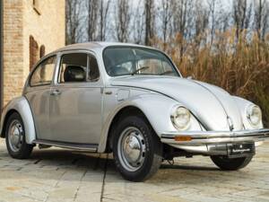 Image 2/49 of Volkswagen Beetle 1200 L (1982)