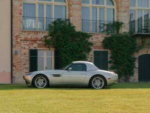 Image 41/185 of BMW Z8 (2001)