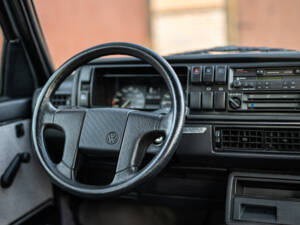 Bild 26/42 von Volkswagen Golf II 1.8 (1989)