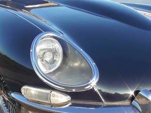 Immagine 11/50 di Jaguar E-Type (1967)