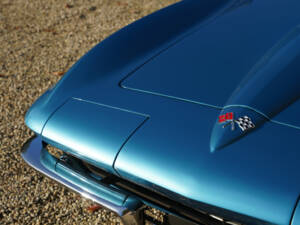 Immagine 29/50 di Chevrolet Corvette Sting Ray (1966)