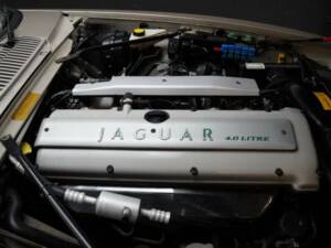 Image 14/50 de Jaguar XJS 4.0 (1995)