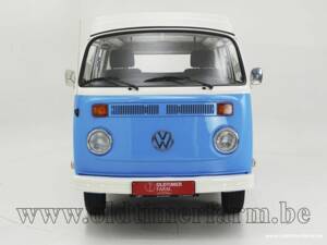 Immagine 9/15 di Volkswagen T2b Camper (1973)